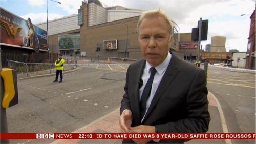 Manchester Attack - BBC News (42)