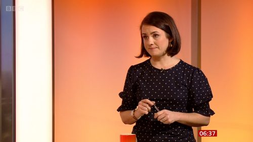 Nina Warhurst - BBC Breakfast Business Presenter (4)
