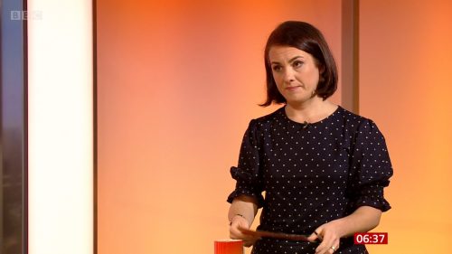 Nina Warhurst - BBC Breakfast Business Presenter (5)