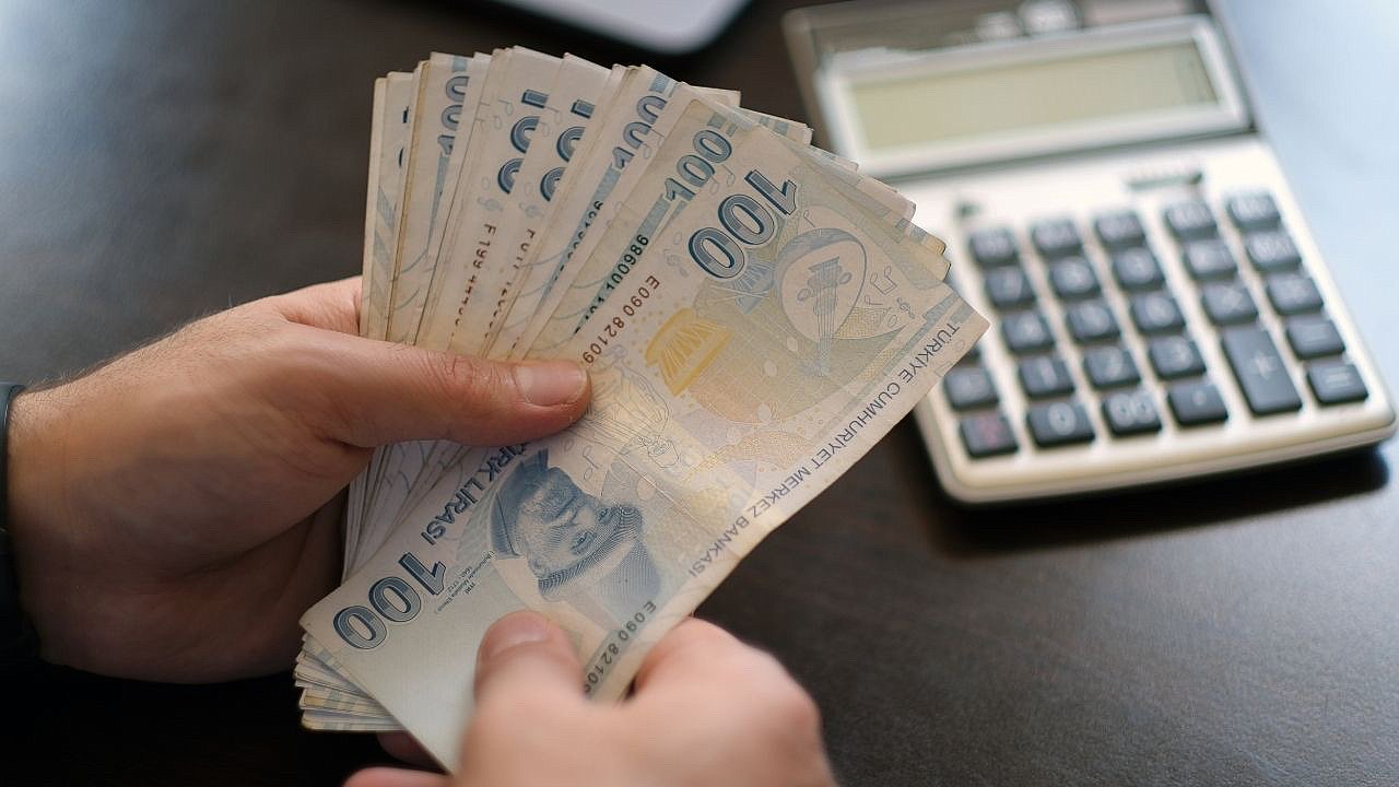 Gece açıklanan son dakika haberi! Emeklilere 16000 TL ödeme