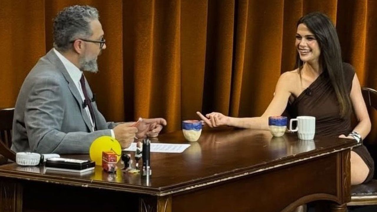 Uzak Şehir’in Alya’sı Sinem Ünsal İbrahim Selim’e konuk oldu
